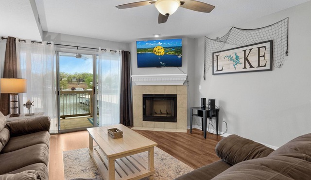 Amazing Updated Ledges Condo- Lakefront 3 BR/2BA Unit w/Cove View