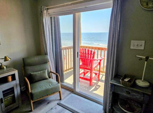 Beachfront Bungalow 125