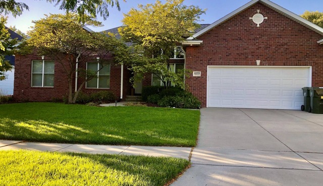 Big 3,300 sqft beautiful 4BR 3.5BA house at beautiful neighborhood
