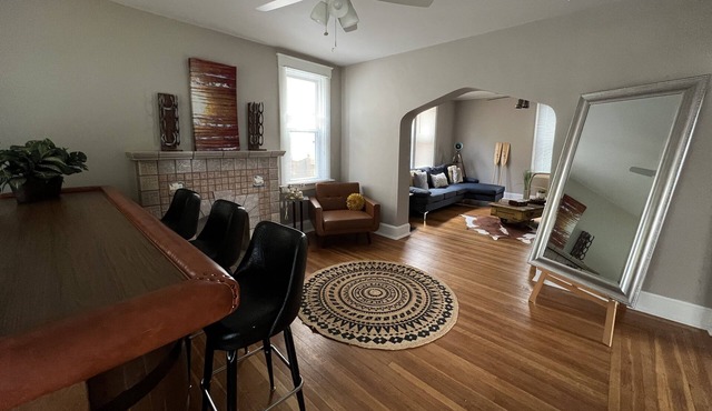 Bourbon Bliss. Long-term stays & Pet Friendly!