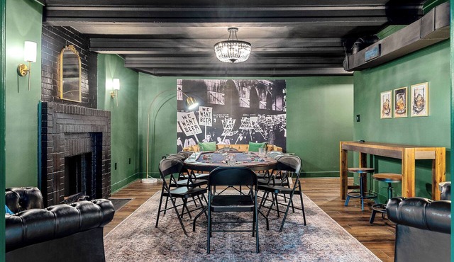 Bourbon Trail*Firepit*Hot Tub*Gameroom*Sleeps 10