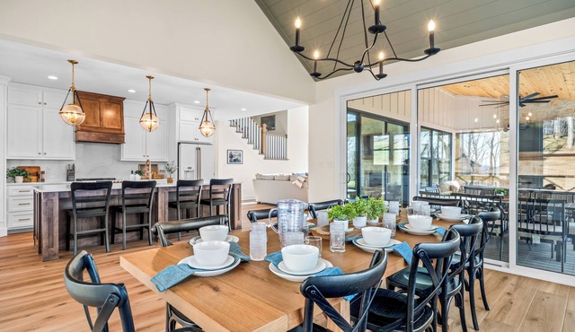 Brand new 6BR luxury retreat in the Paradise Grove golf cart community near Nolin Lake. Enjoy a designer interior, hot tub, fire pit, private backyard, and fully equipped kitchen. Perfect for groups with ping pong, shuffleboard, and space to relax