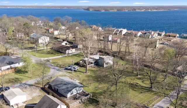 Bring Your Boat! Grand Lake Getaway with Lake Views & Large Deck