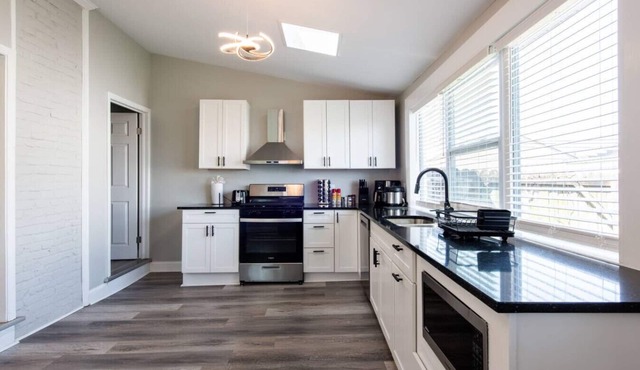 Butchertown House/Family/Pet-Friendly Home w/Amazing Views