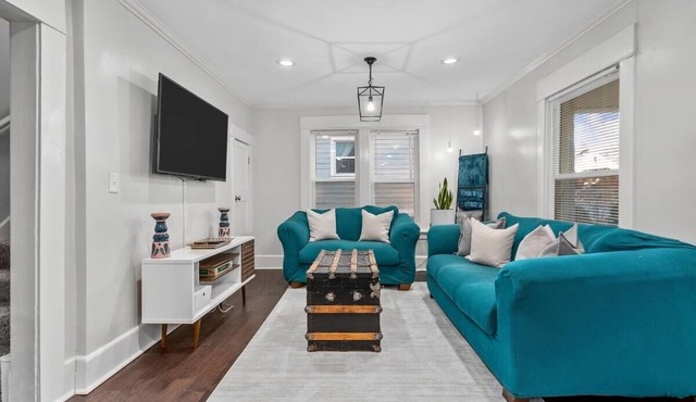 Charming 3BR Home in the Heart of Kansas City - Near FIFA FanFest + Downtown KC!