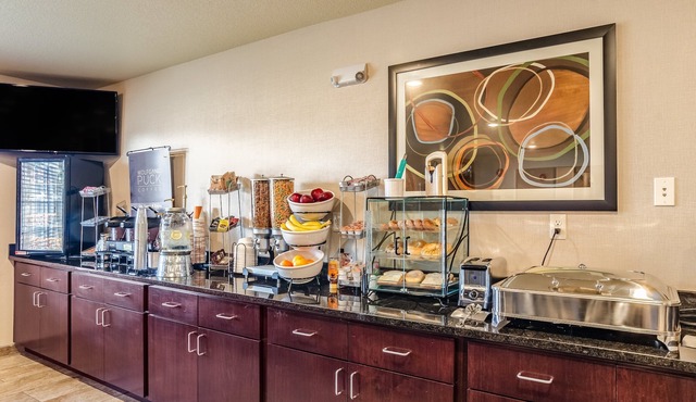 Cobblestone Inn & Suites - Bridgeport