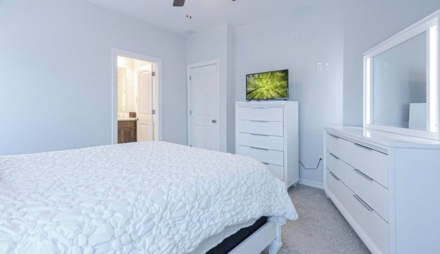 COMFORTABLE AND PLEASANT HOUSE