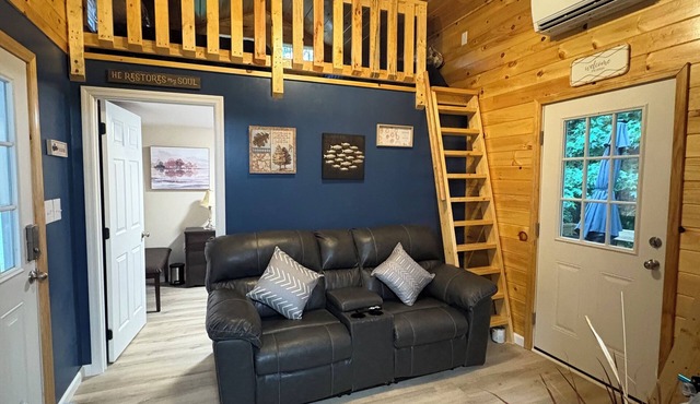 Cozy 2-bedroom Tiny cottage near KY lake at 3 mints from brakers marina/resort.