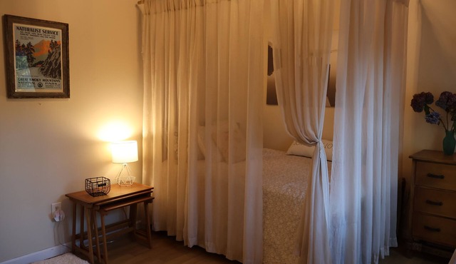 Cozy & peaceful, 1-bedroom, studio guest house; Fountain City/Knoxville