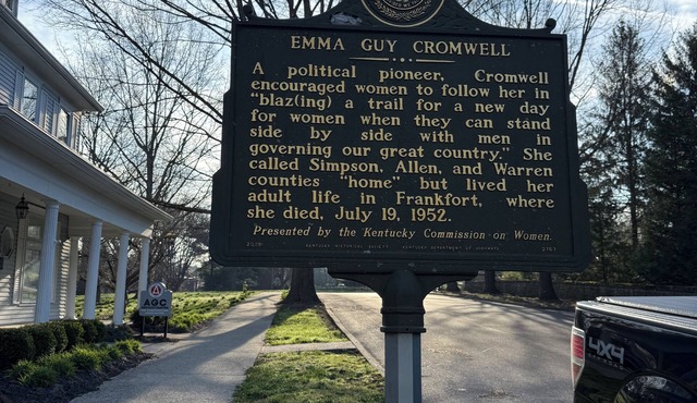 Cromwell House- A historic, restored 4-bedroom home in beautiful South Frankfort