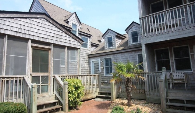 CV3A: South Point A -Spacious two-story 1 bedroom villa!