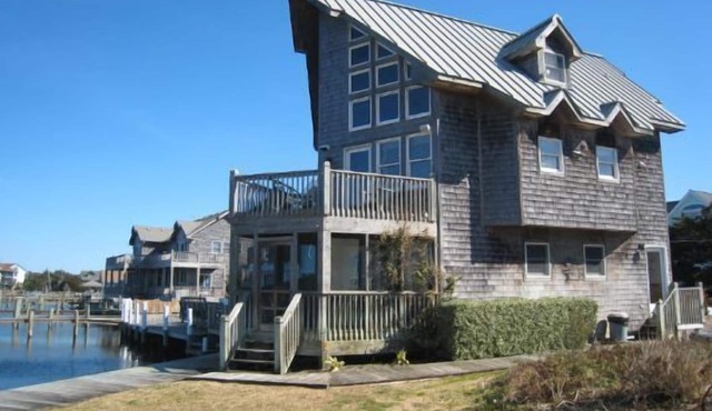 CV9B: Net House B - Waterfront studio with screened porch!