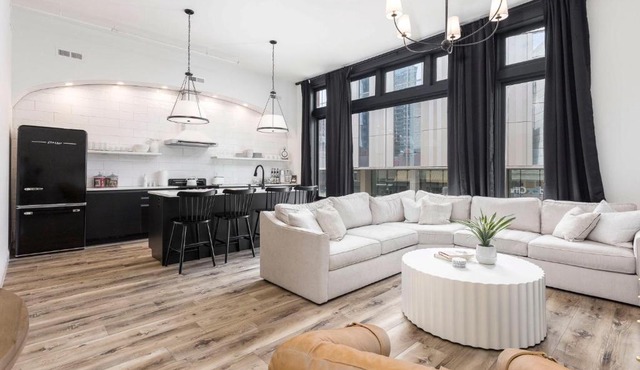 Decadent Cityscape Retreat