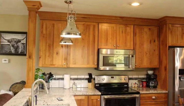 DIRT ROAD INN, a charming farmhouse Amherst NE , 20 min from Kearney NE