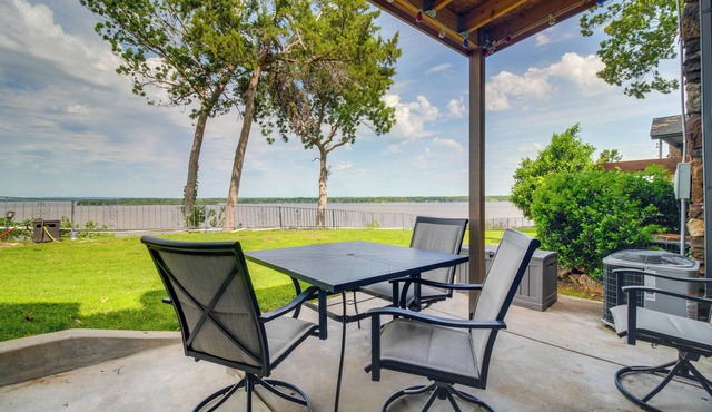 Double-Decker View of Grand Lake! Modern Townhome