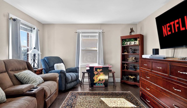 Exclusive one-story retreat close to attractions!