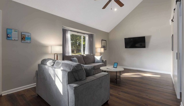 Family Favorite 7 KingBeds Roomy Dogs Welcome FIFA