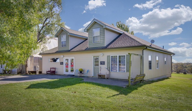 Family Getaway just one hour from Kansas City!