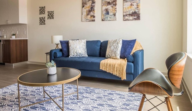 Frontdesk | Modern 1BR in Butchertown by River