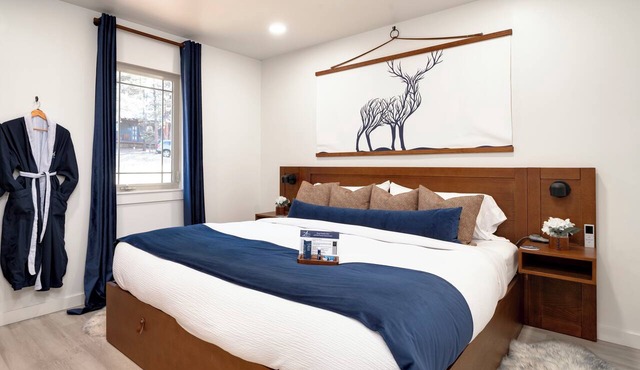 Gorgeous Cabin in the Woods, King Bed, Fire Pit, Cold A/c