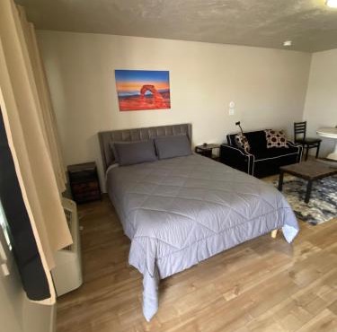 Green River Inn Apartments