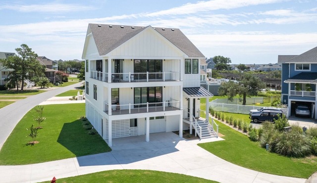 Hammock Village 9 | NEWLY BUILT MASTERPIECE