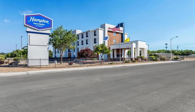Hampton Inn & Suites Farmington