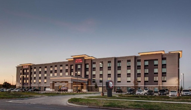 Hampton Inn & Suites-Wichita/Airport, KS