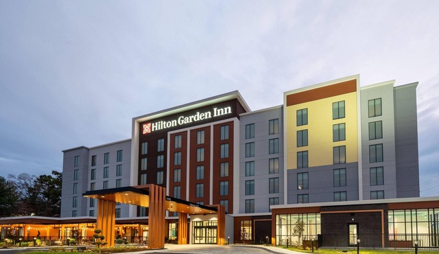 Hilton Garden Inn Kansas City Riverside