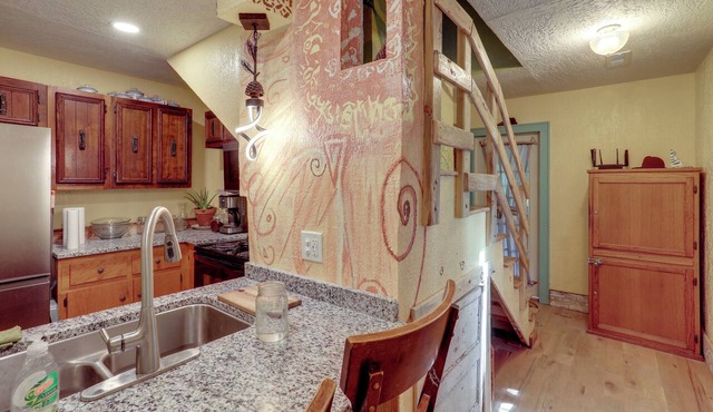 Home Near Eleven Point River & Nat'l Forest!