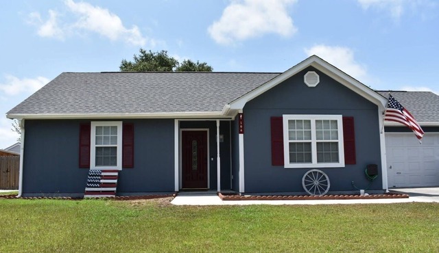 Homey, Cozy and Cheerful House
