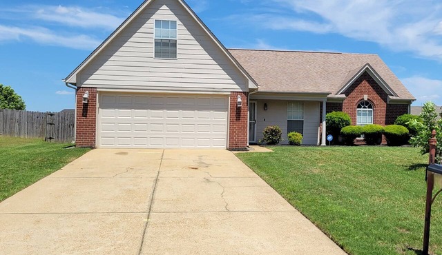 Horn Lake Hideaway ~ Spacious 4BR/2BA Near Memphis ~ Monthly Stays Welcome