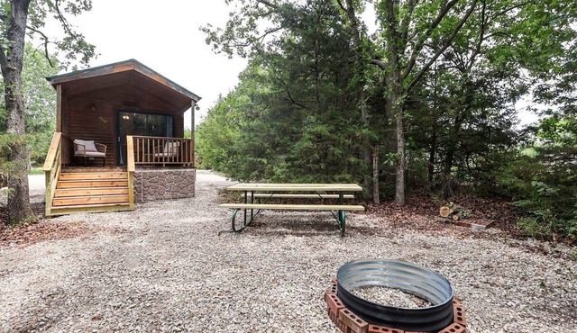 Idyllic Rental Cabin for Romantic Getaways and Outdoor Adventures by Toronto Lake, Kansas