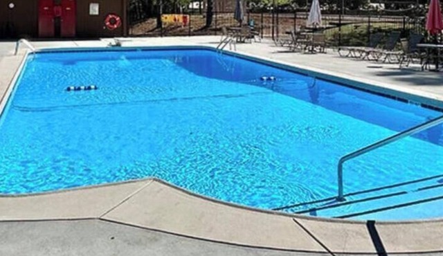 Lake Cumberland Condo with pool Apple Valley#S4