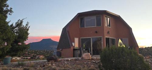 Lake View Domes LLC