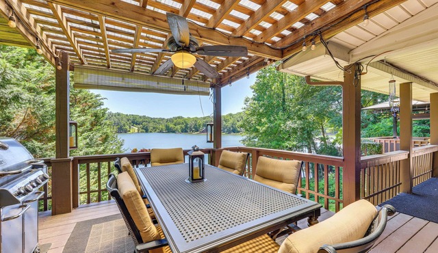 Lakefront Blairsville House w/Game Room & Hot Tub