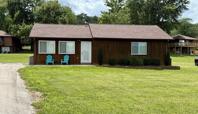 Lakeside Cabin at Deer Run by Stay Current River