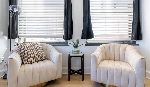 Landing | Beautiful Studio, Yoga Studio, Game Room