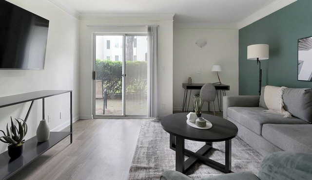 Landing | Chic 1BD, Courtyard, Gym