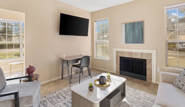 Landing | Spectacular 2BD, Pool, Gym