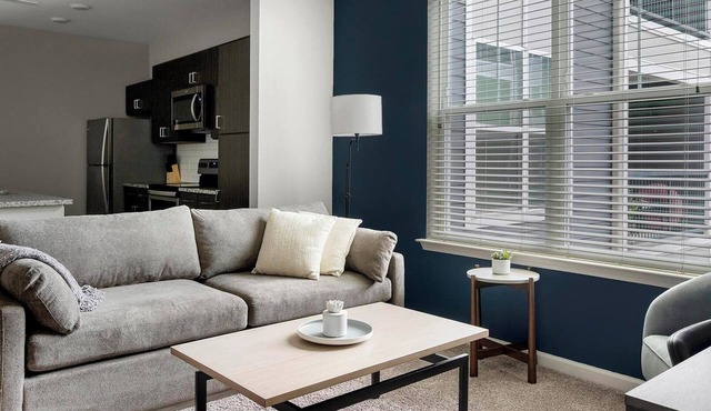 Landing | Stunning 1BD, Gym, Clubhouse