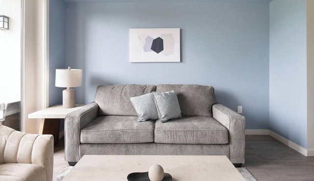 Landing | Stylish 1BD in Cool Springs
