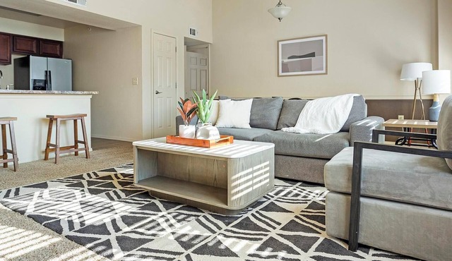 Landing | Stylish 2BD, Pool, Gym
