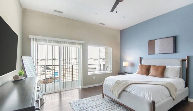 Landing | Stylish Studio, Rooftop Lounge, Pool