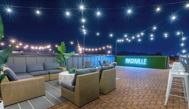 Luxe 14-Bed Home! Game Room & Skyline Views!