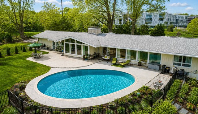Luxury Pool Home Near FIFA 2026 World Cup KC