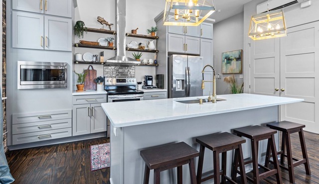 Manifest Loft 1- downtown historic Washington NC