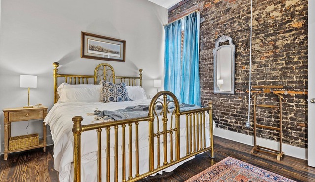 Manifest Loft 2 in downtown historic Washington, NC