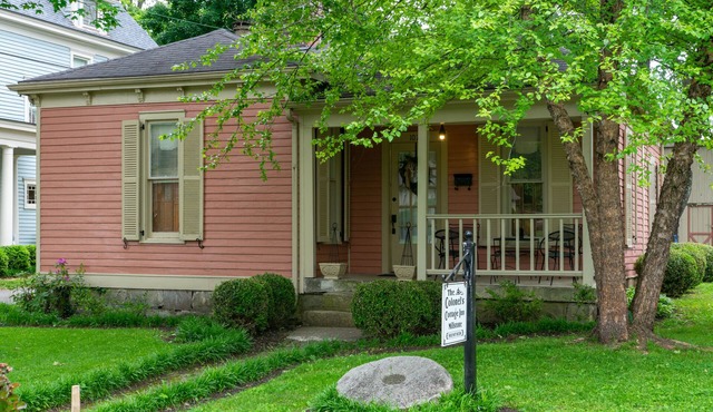 Millstone Cottage, 2 BR/1 BA/Patio- Downtown