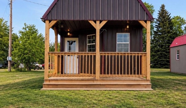 Modern Cottage 56 Getaway -Walk to Food, Drinks & Fun
